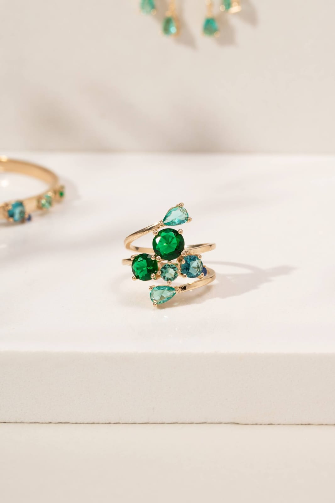 Anel Cristais Azuis e Verde - Imagem 3